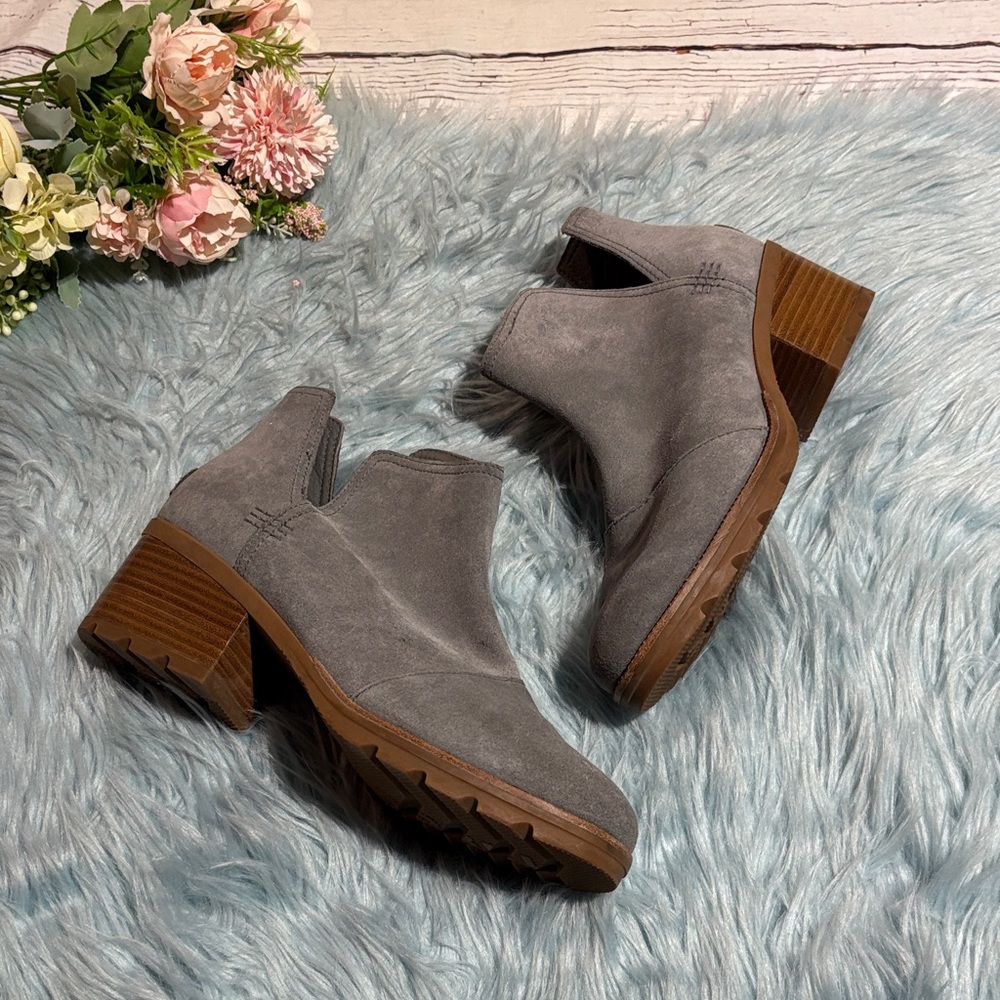 SOREL Cate Cut-Out Waterproof Grey Suede Ankle Boots sz 9.5